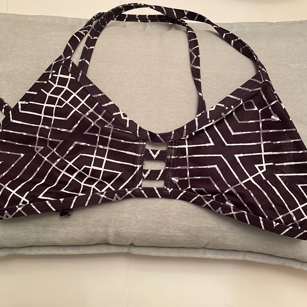 Jolyn Tomcat Top Size M